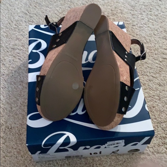 Lucky Brand black leather wedges - Picture 2 of 3